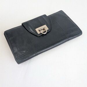 Elegant Black Leather Women's Wallet
